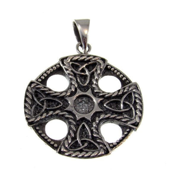 Solid 925 Sterling Silver Celtic Trinity Knot Iron Cross Pendant - Picture 1 of 5